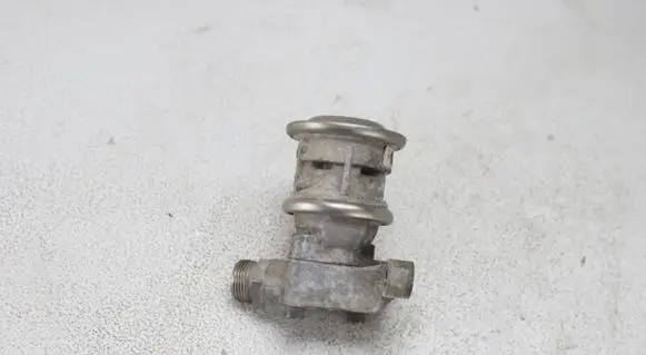 Volkswagen Multivan T5 EGR valve 06A131351D