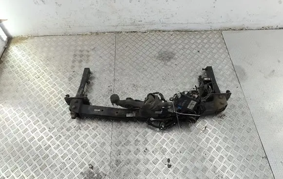Mercedes-Benz E W211 Tow bar set A2113100104