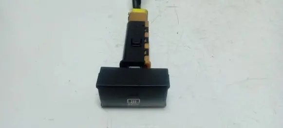 Hyundai Santa Fe Windscreen/window heater switch