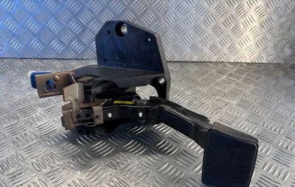 Jeep Cherokee Brake pedal 04581650AJ T2Q2996A126