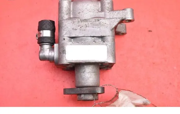 BMW X3 E83 Power steering pump