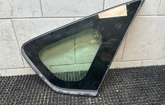 Toyota Prius (XW30) Rear side window 43R005834