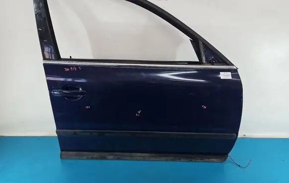 Volkswagen PASSAT B5.5 Front door IMPRK1533427