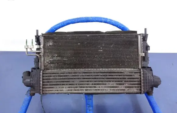 Ford Focus C-MAX Coolant radiator