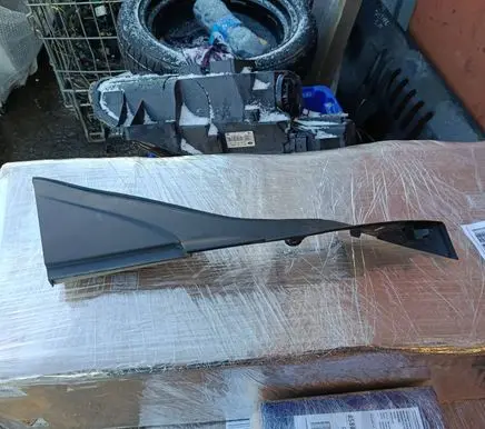 Ford Puma Windshield trim l1tBA16004AE L11BA16004
