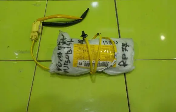 Mitsubishi ASX Seat airbag PRZOD RP77