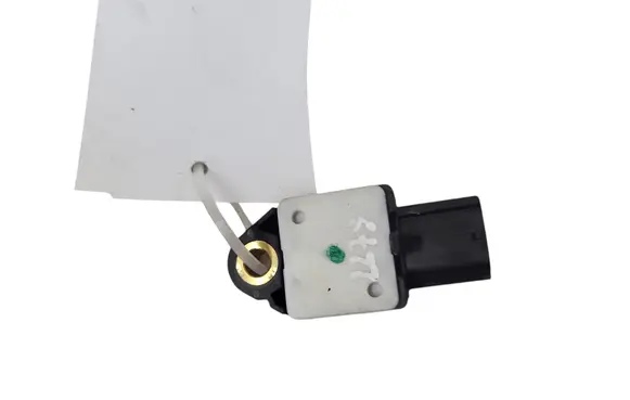Toyota Auris 150 Airbag deployment crash/impact sensor 8983102080