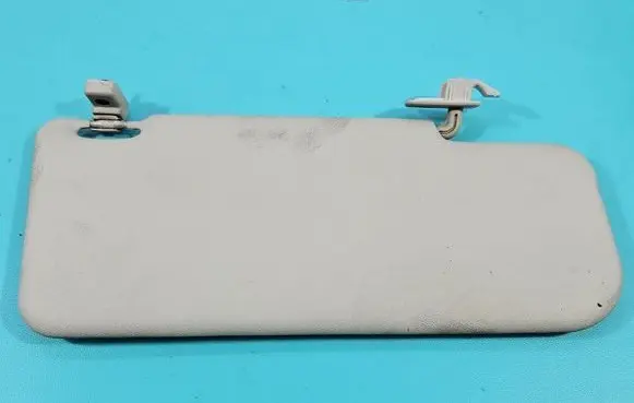 Sun visor