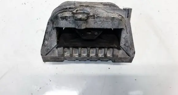 Volkswagen Golf V Engine mount bracket 1K0199262J
