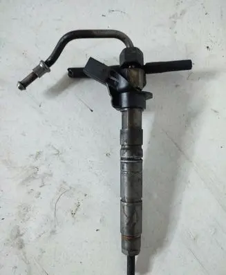 Mercedes-Benz GLK (X204) Fuel injector 0445116026 A6420701187