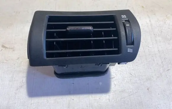Lexus RX 450H Rear air vent grill 5566048070 GN71127460