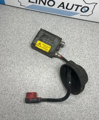 BMW 7 E38 Headlight ballast module Xenon 5DV00776001 14876500