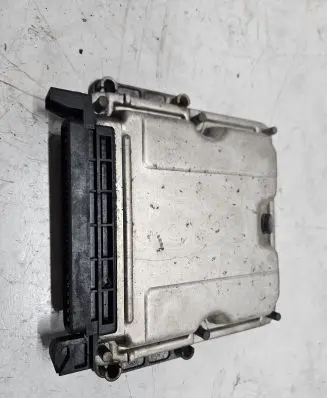 Peugeot 806 Engine control unit/module 0281010135 9636254580