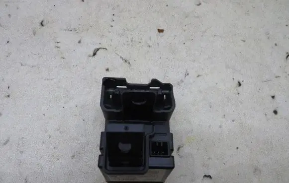 Volvo V40 Ignition key card reader 28227917