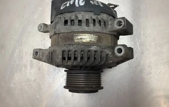 Honda Civic Generator/alternator 1042104860 CSD86