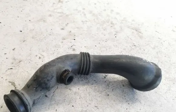 Intercooler hose/pipe