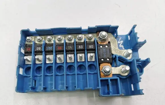 BMW X5 E53 Battery relay fuse 6924976 18836 18837