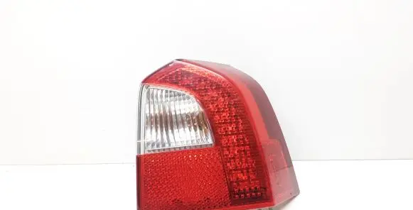 Volvo V70 Rear/tail lights 30698984