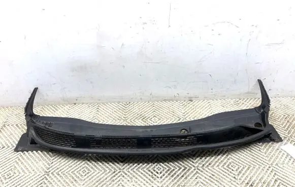 Nissan Micra Wiper trim 668621HB