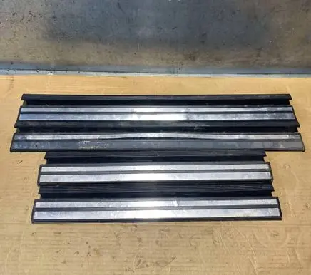 Mercedes-Benz E W124 sill trim set (inner) 