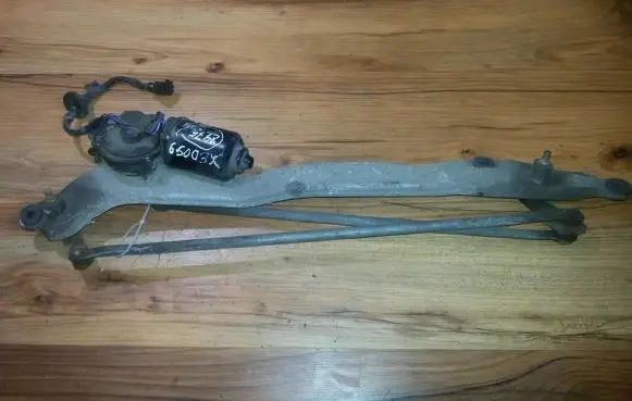 Mazda Xedos 9 Front wiper linkage and motor