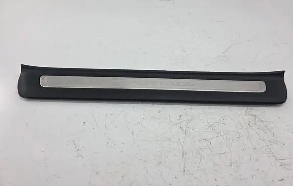 KIA Sportage Front sill trim cover 85874F1500