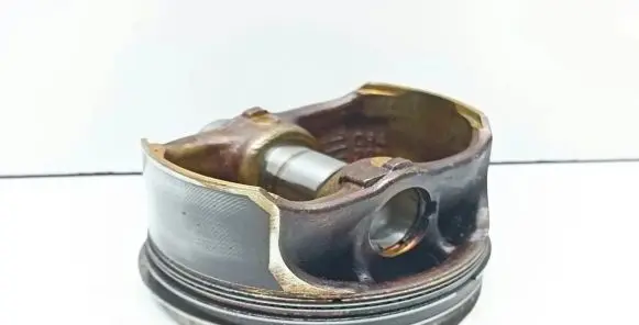 Piston