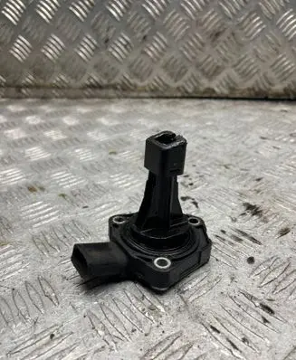 Volkswagen Golf VI Oil level sensor 03C907660G 6PR00962902