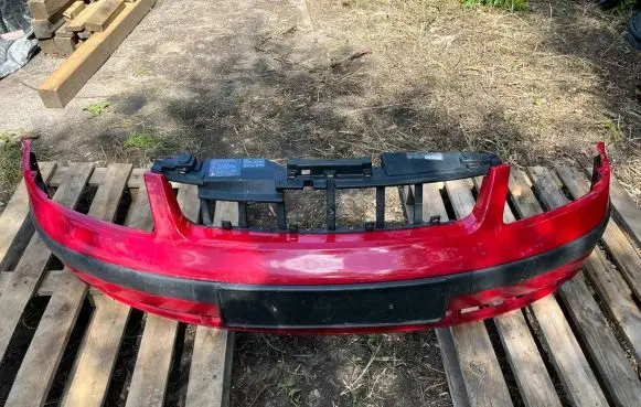 Volkswagen PASSAT B5 Front bumper 3B0807231 3B0807