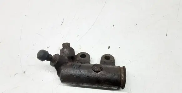 Clutch slave cylinder