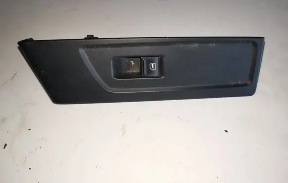 Volkswagen PASSAT B7 Electric window control switch 3AB857858
