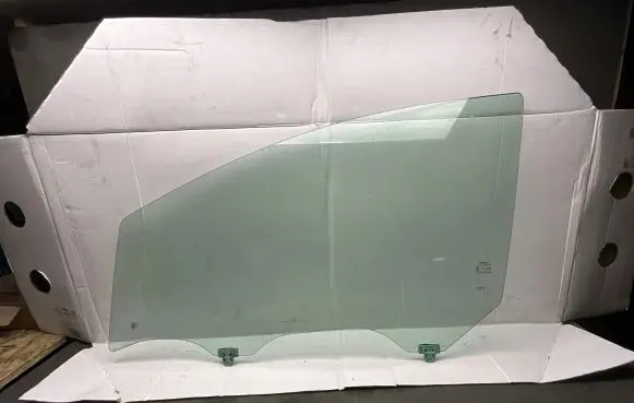 Nissan Note (E12) Front door window glass four-door 43R00048 DOT24M189AS2