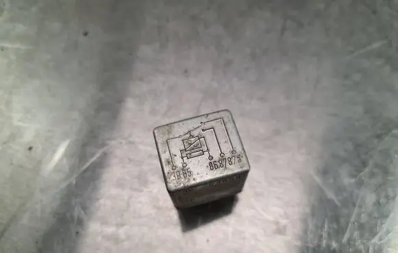 Mercedes-Benz C W203 Other relay 0015420219
