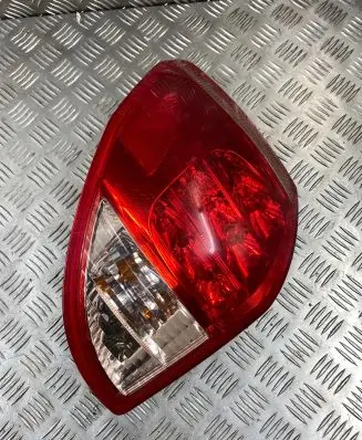 Toyota RAV 4 (XA20) Rear/tail lights
