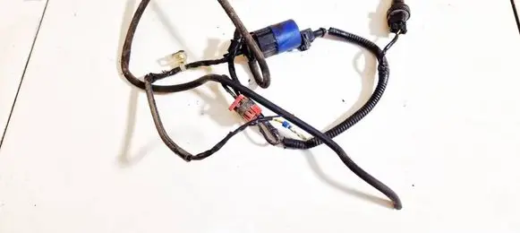 Volvo S40, V40 Windscreen/windshield washer pump
