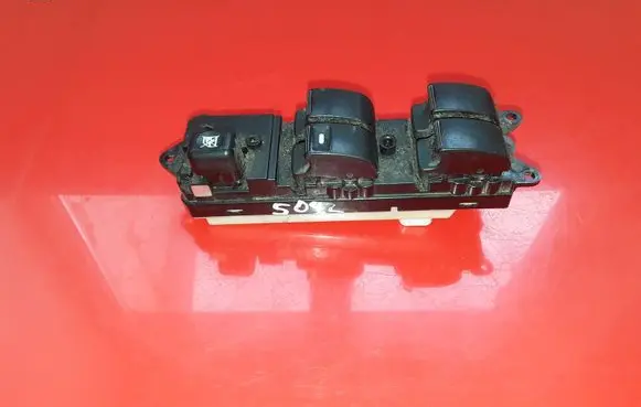 Mitsubishi Grandis Electric window control switch MN141066 515077