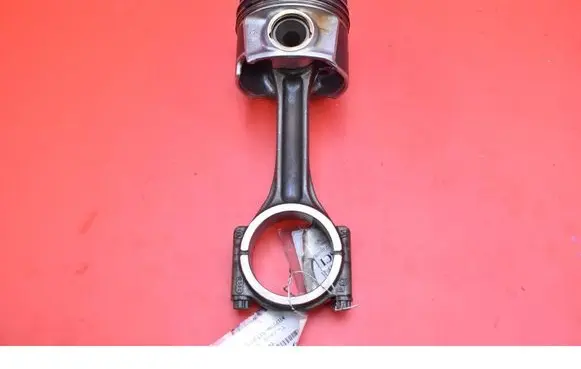 Volkswagen PASSAT CC Piston 81L150