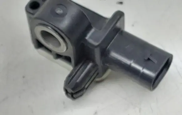 Lancia Thema Airbag deployment crash/impact sensor A1668210151 56054085AA