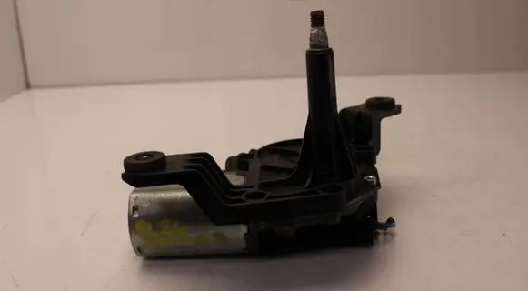 Opel Zafira B Rear window wiper motor 