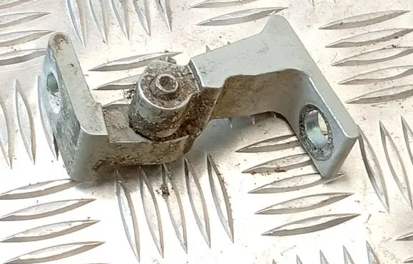 Seat Ibiza IV (6J,6P) Rear door lower hinge 8K0831401F 2208