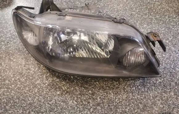 Mazda 323 F Headlight/headlamp