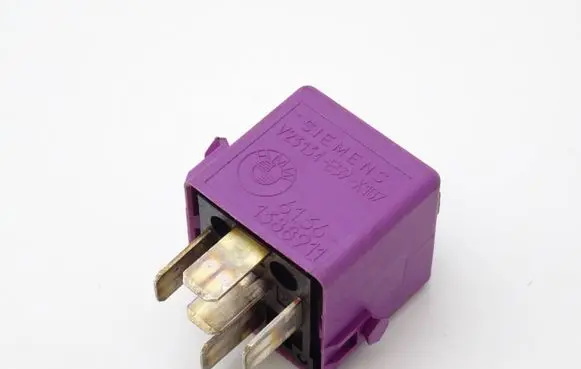 BMW 3 E46 Other relay 1388911 61.36-1388911 61361388911