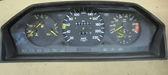Mercedes-Benz E W124 Speedometer (instrument cluster) 1245423501