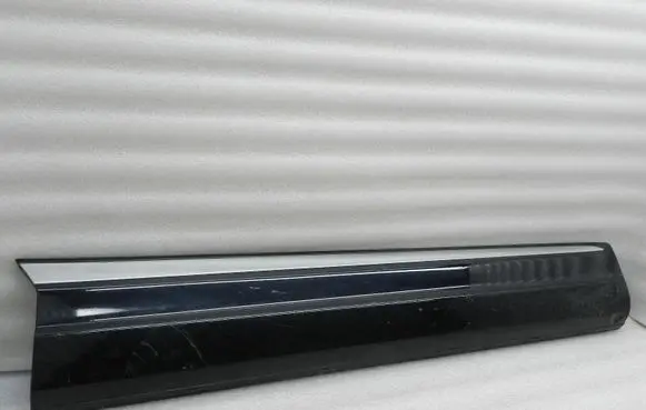 Volkswagen Tiguan Front door glass trim molding 5N0854940E 5N0854940
