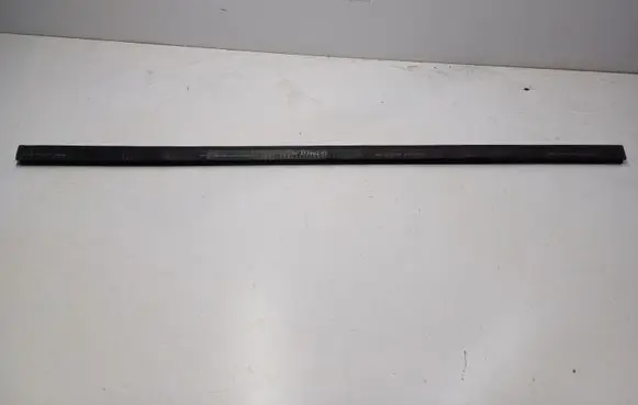 Bentley Continental Rubber seal front coupe door window 3W8837471E