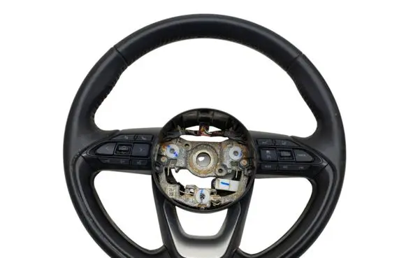 Toyota Yaris XP210 Steering wheel