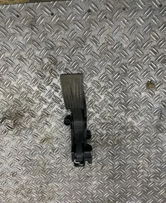 Mercedes-Benz B W245 Accelerator pedal position sensor 