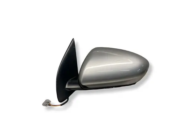 Nissan Qashqai Front door electric wing mirror E11026202 E11036202
