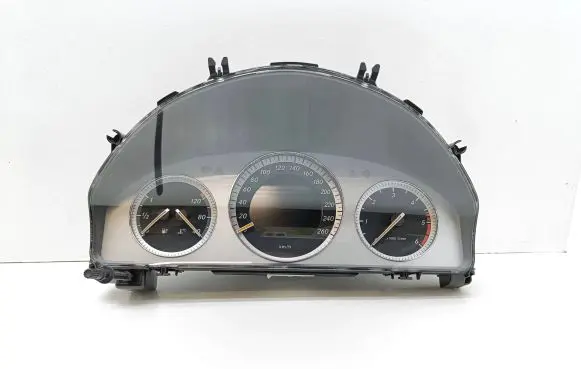 Mercedes-Benz C W204 Speedometer (instrument cluster) A2045406148