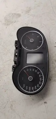 Volkswagen Polo V 6R Speedometer (instrument cluster) 6R0920861F